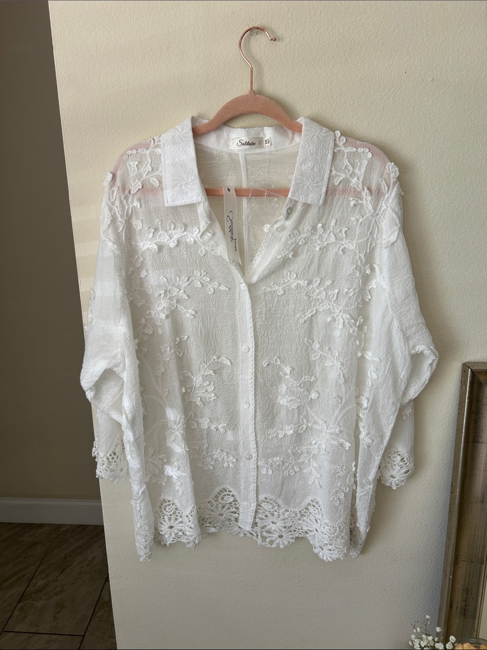 Solitaire white cottage, embroidered lace, button-down, semi share blouse 2X NWT